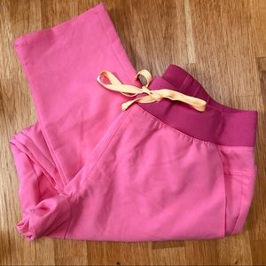 Figs Neon Pink Kaoru Cargo Size Medium Regular